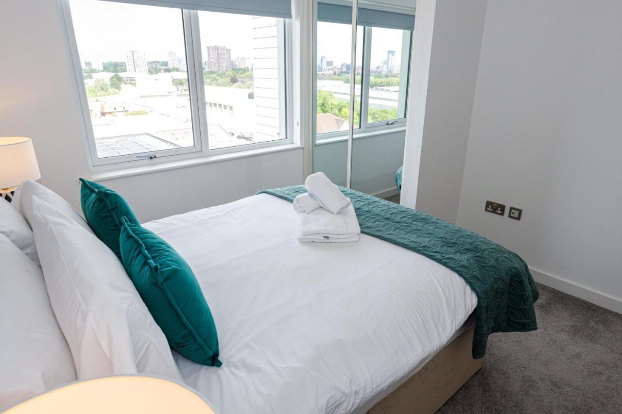 Contemporary 2 Bedroom Duplex In Salford מנצ'סטר מראה חיצוני תמונה